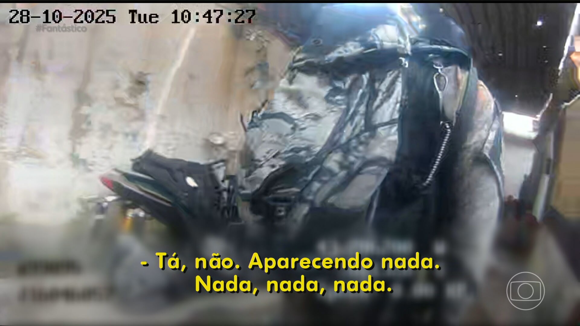 Fuzis desviados e peças arrancadas de carro: câmeras das fardas registram ação ilegal de PMs durante megaoperação no Rio; VÍDEO