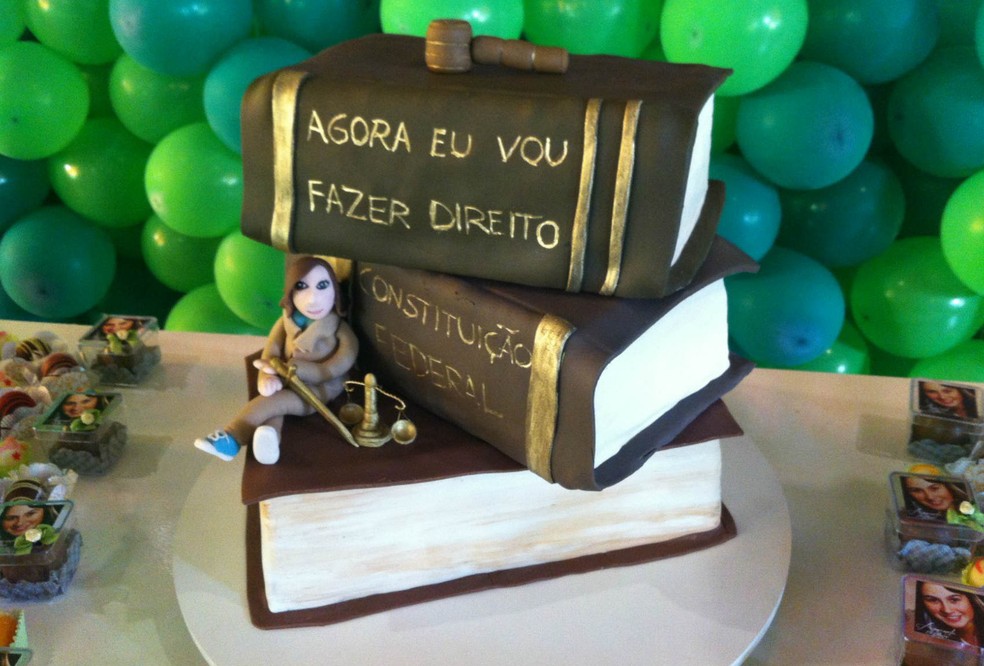 RJ: Bolo de aniversário de criança de 1 ano é furtado em dia de festa