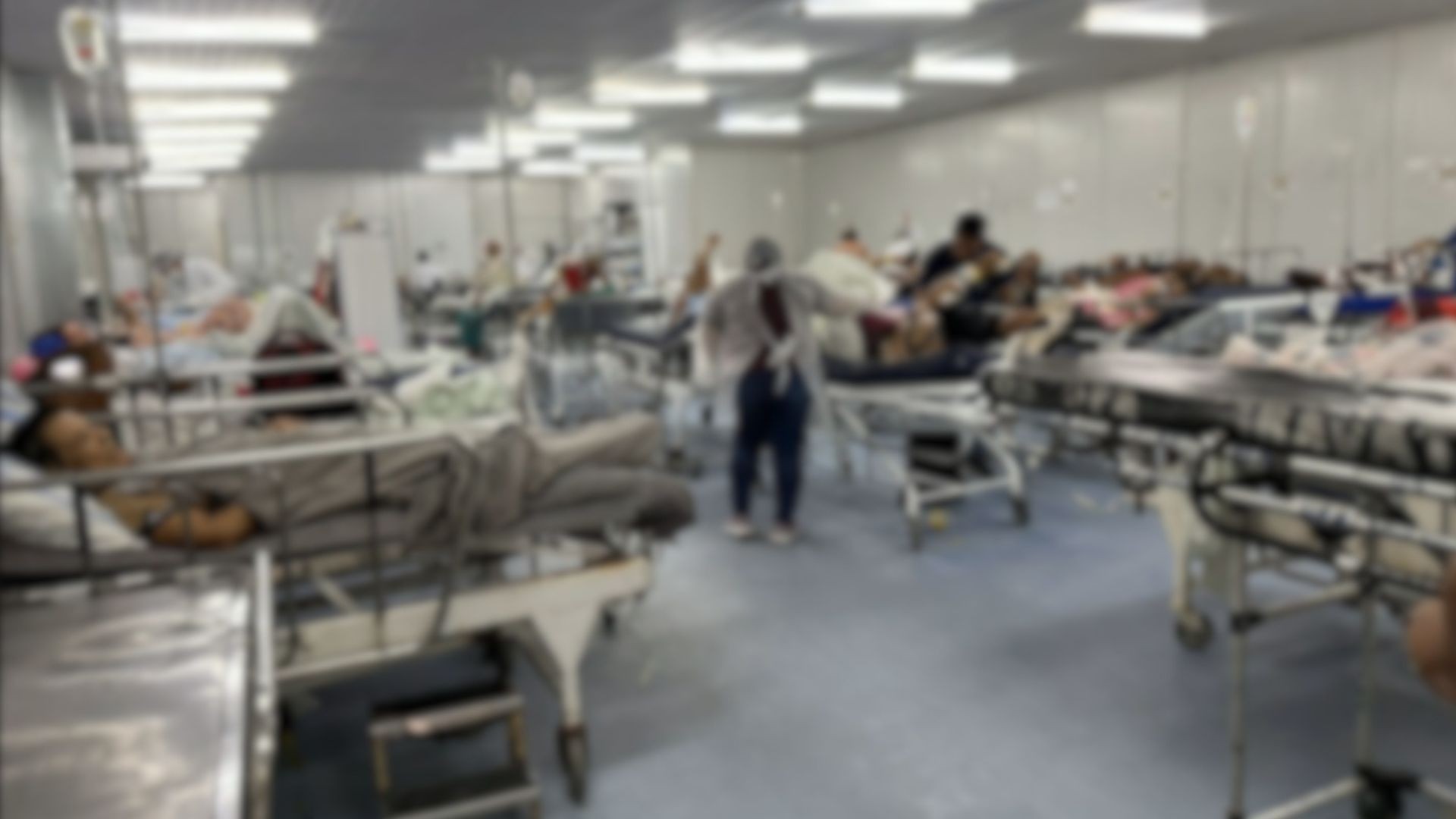 Cremepe denuncia superlotação e pacientes em corredores no Hospital da Restauração, no Recife