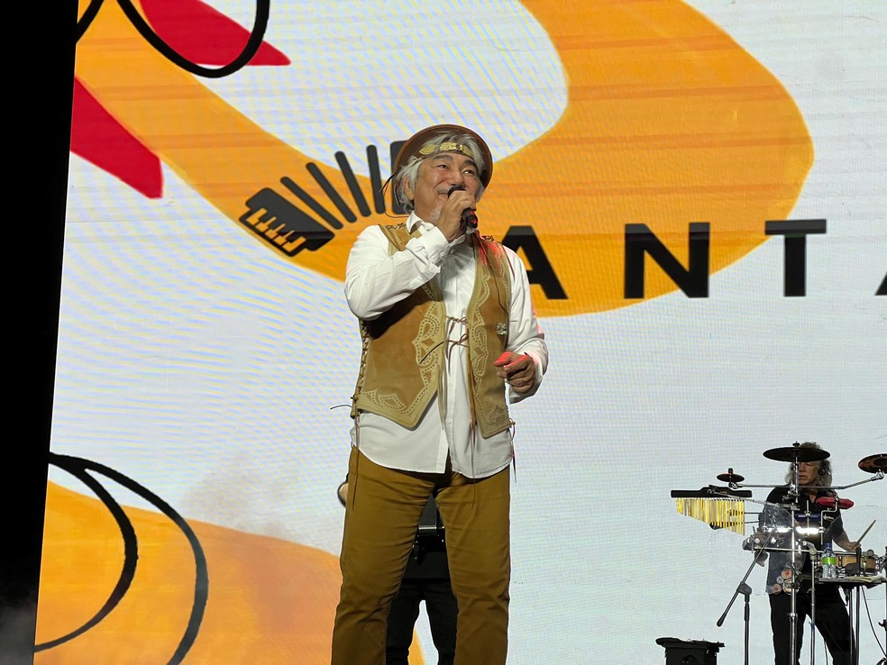 Santanna, o Cantador, no São João 2025 de Campina Grande — Foto: Erickson Nogueira/g1