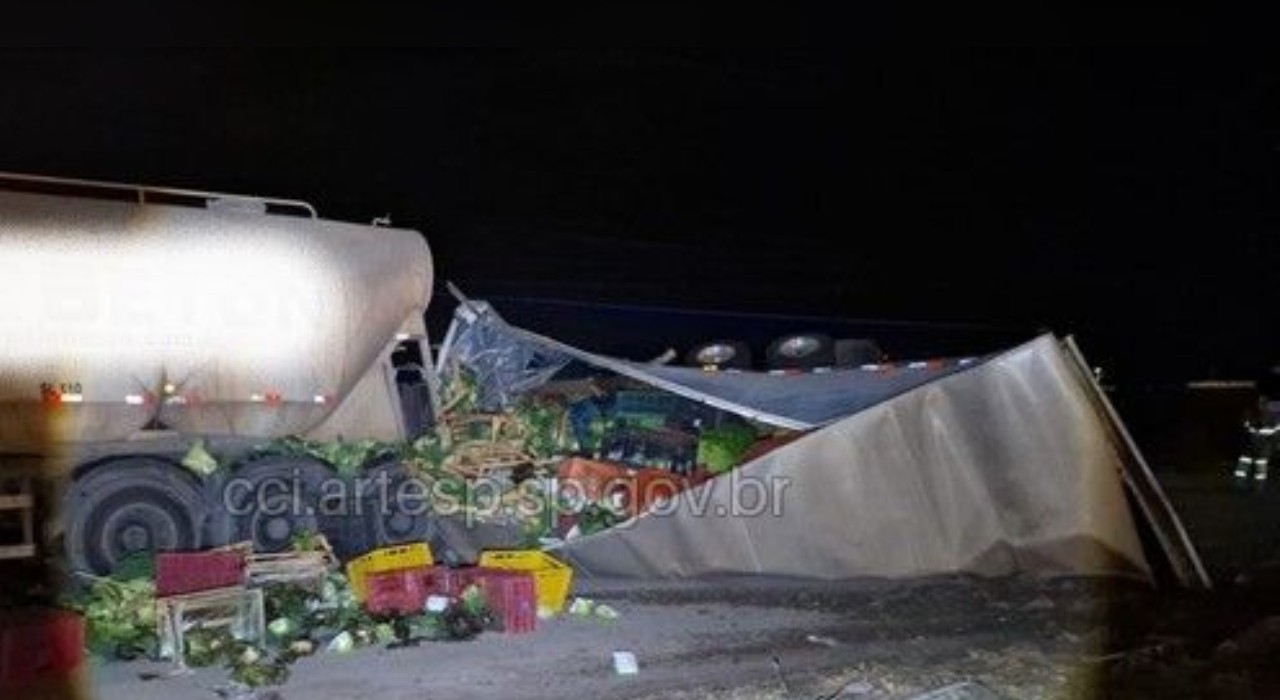 Acidente entre caminhões deixa três mortos na SP-79 entre Piedade e Votorantim