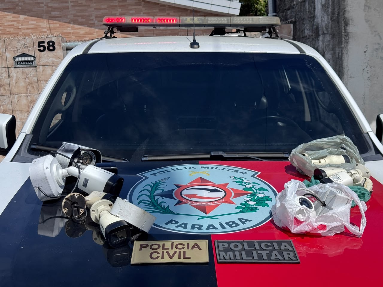 Polícia Militar apreende câmeras irregulares em bairros da zona norte de  João Pessoa 