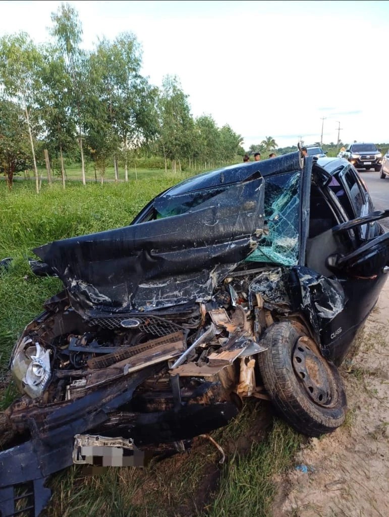 Motorista de carro morre após se envolver em acidente com caminhão em Bom Jardim, no Maranhão
