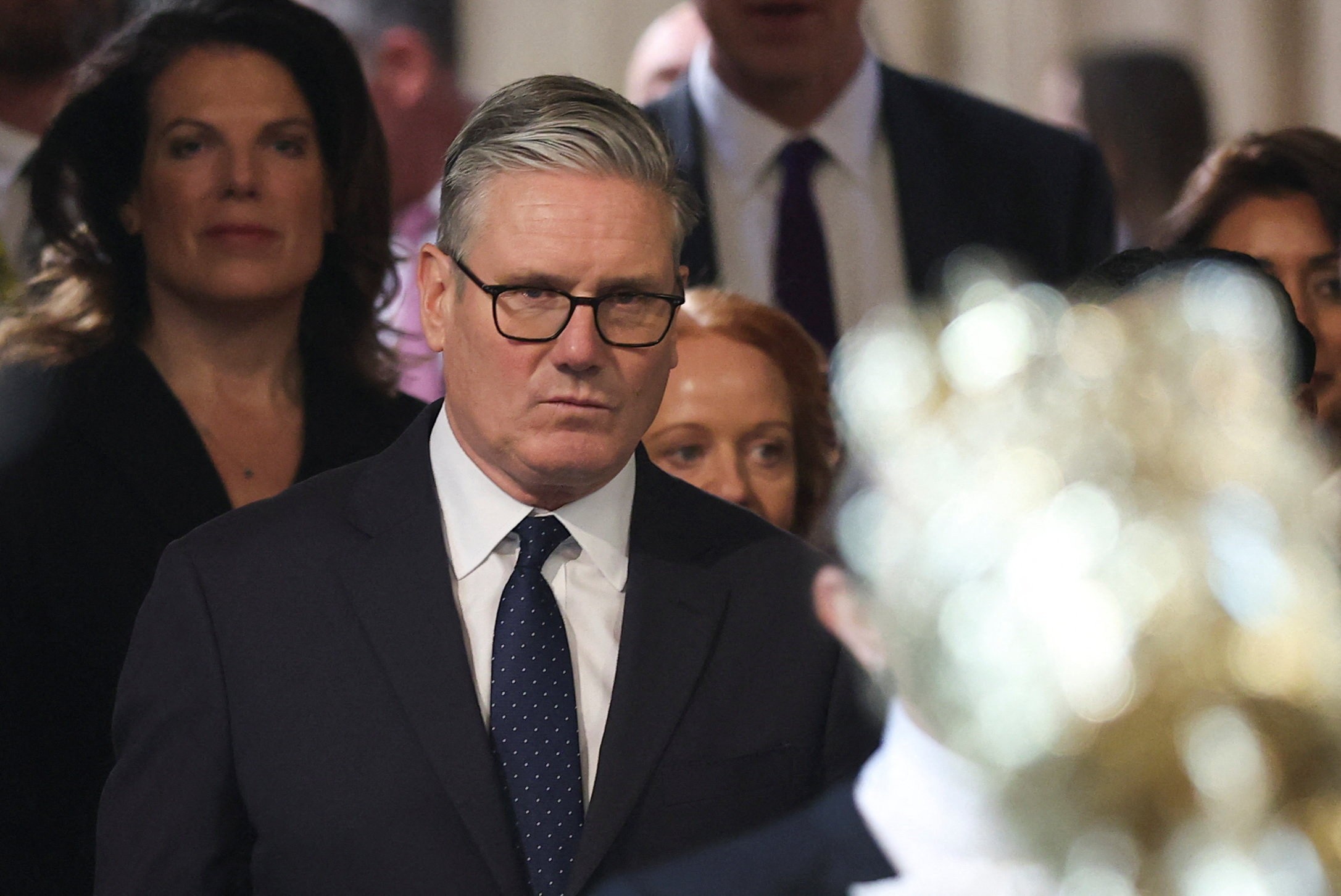 'Não vou desistir', diz primeiro-ministro britânico Keir Starmer em meio a crise