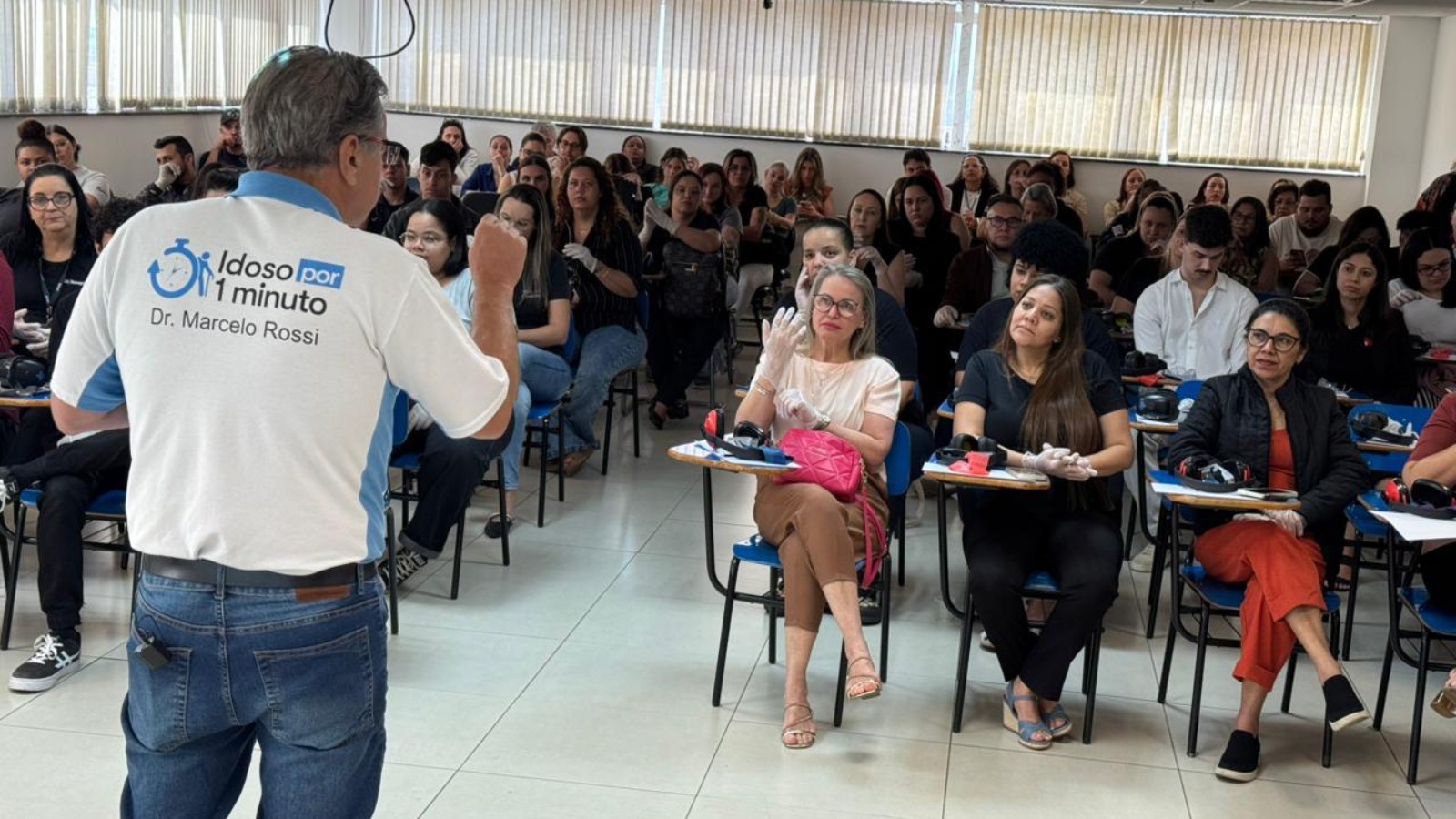 Lojistas do Pátio Limeira Shopping participam do “Idoso Por Um Minuto”