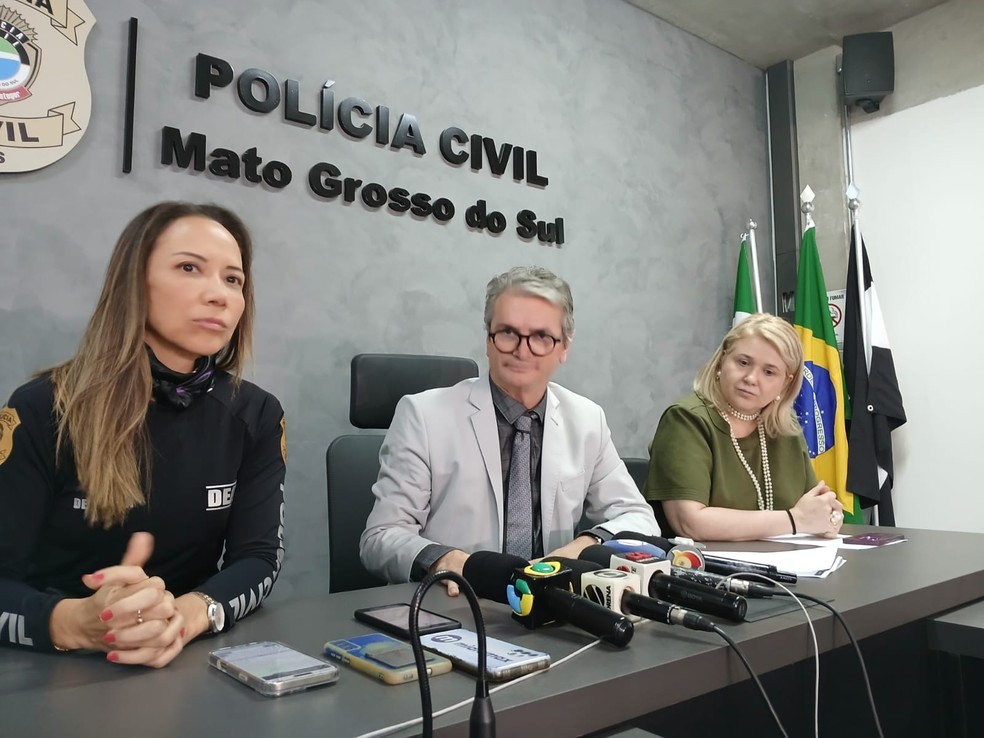 Policiais em operação