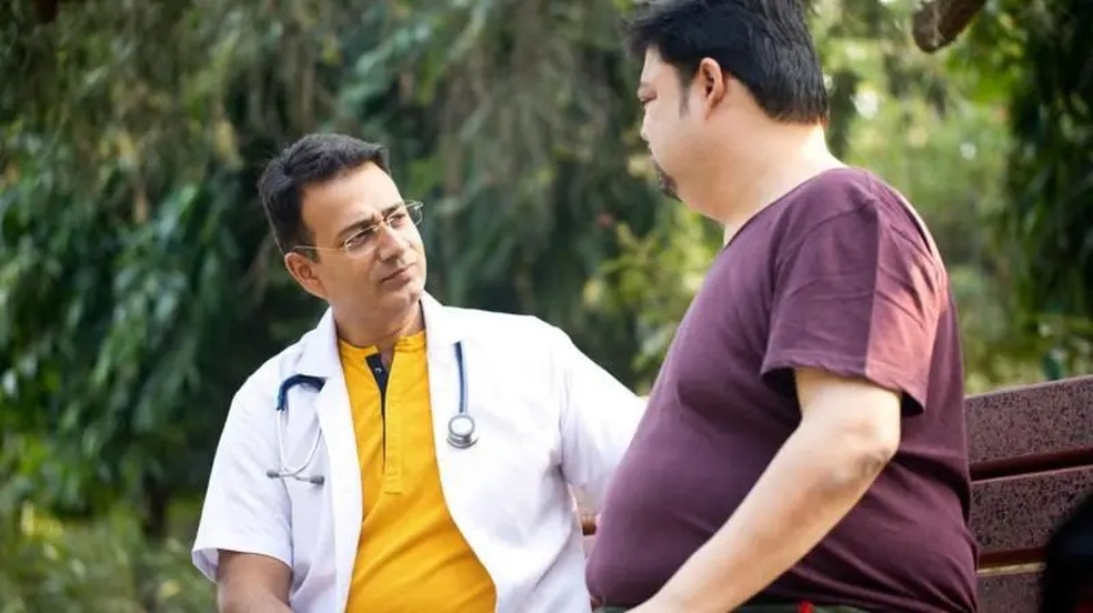 A gordura abdominal é uma fonte de problemas como a hipertensão arterial e altos níveis de açúcar e colesterol no sangue — Foto: Getty Images