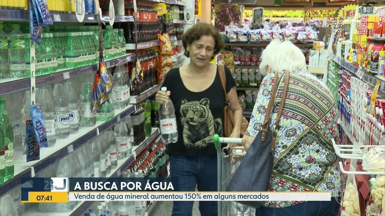 Vendas de água mineral aumentaram 150% em supermercado no Rio | G1
