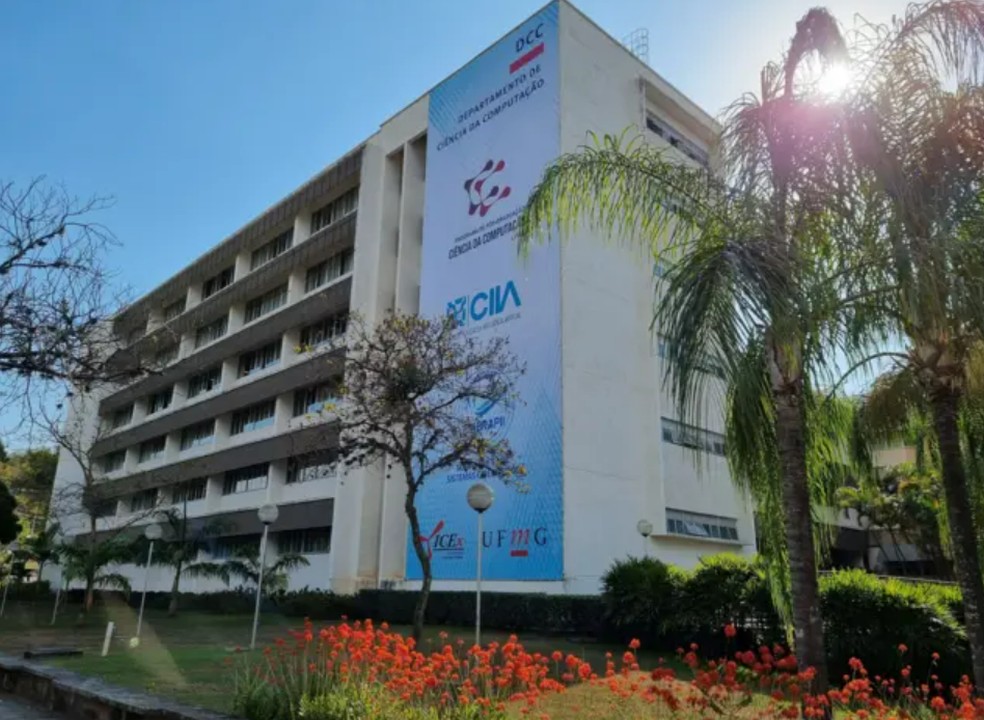 Departamento de Ciência da Computação da UFMG: universidade criou comissão para avaliar uso de inteligência artificial por professores, funcionários administrativos e alunos — Foto: UFMG/BBC