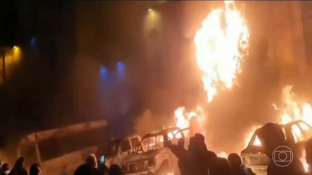 Protestos contra a ditadura já deixam quase 50 mortos no Irã, segundo grupos de direito humanos 