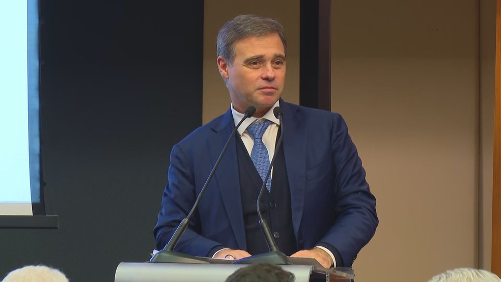 Ministro André Mendonça em evento sobre segurança pública e Judiciário no Rio de Janeiro