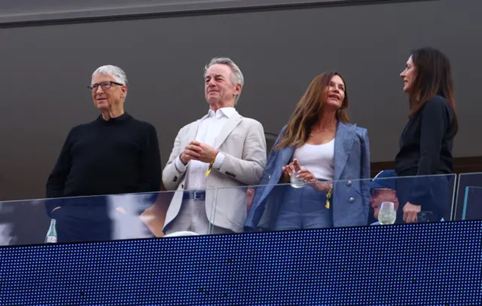 Cofundador da Microsoft, o bilionário Bill Gates assistiu à estreia dos EUA na Copa do Mundo — Foto: Reuters