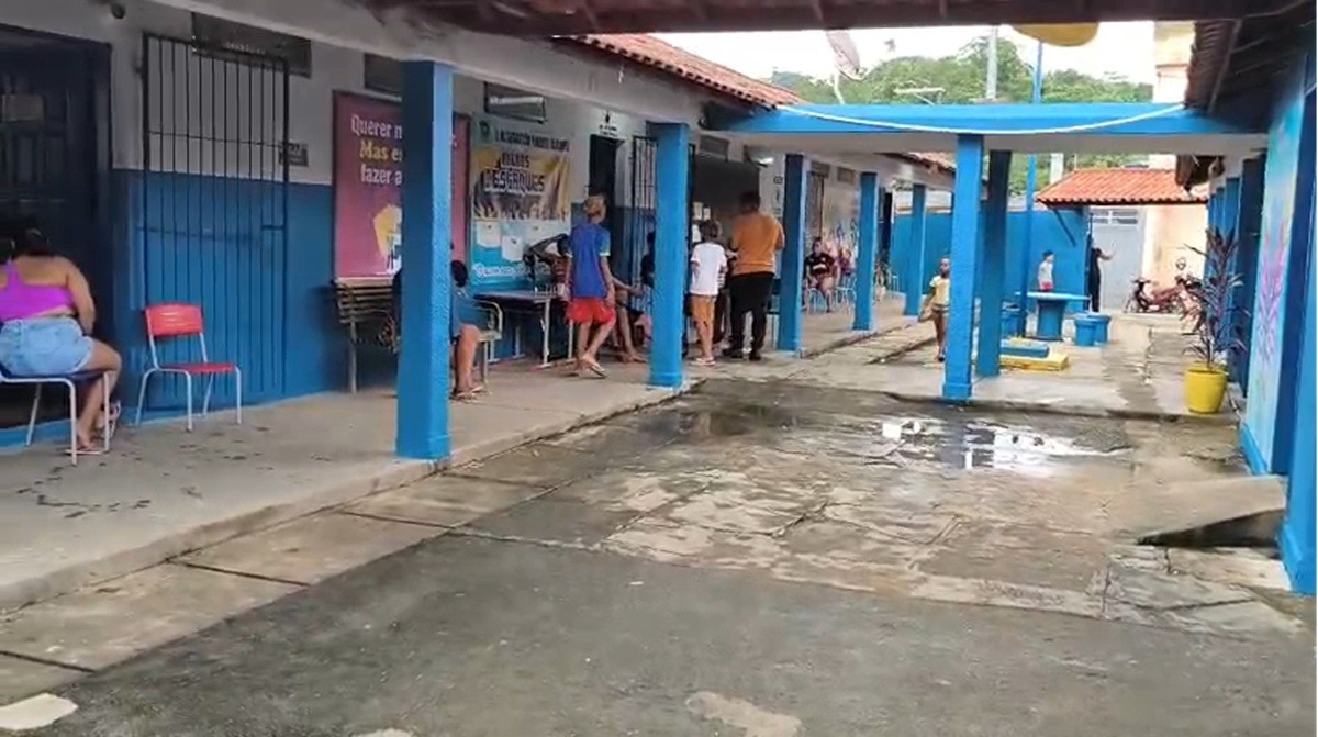 Temporal deixa 60 desabrigados e causa destruição em Bom Jesus do Itabapoana, no RJ