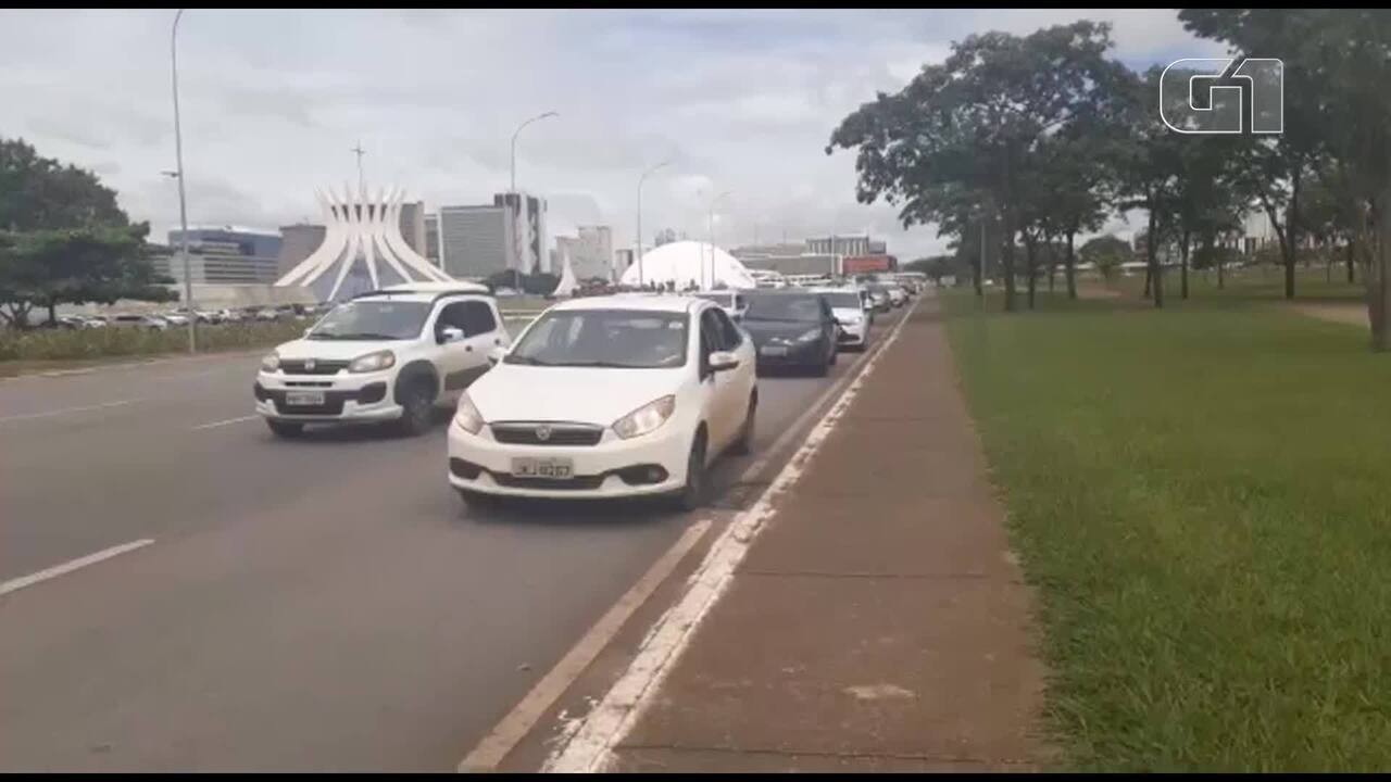 Motoristas De Aplicativo Protestam Em Brasília Após Mortes De Colegas E