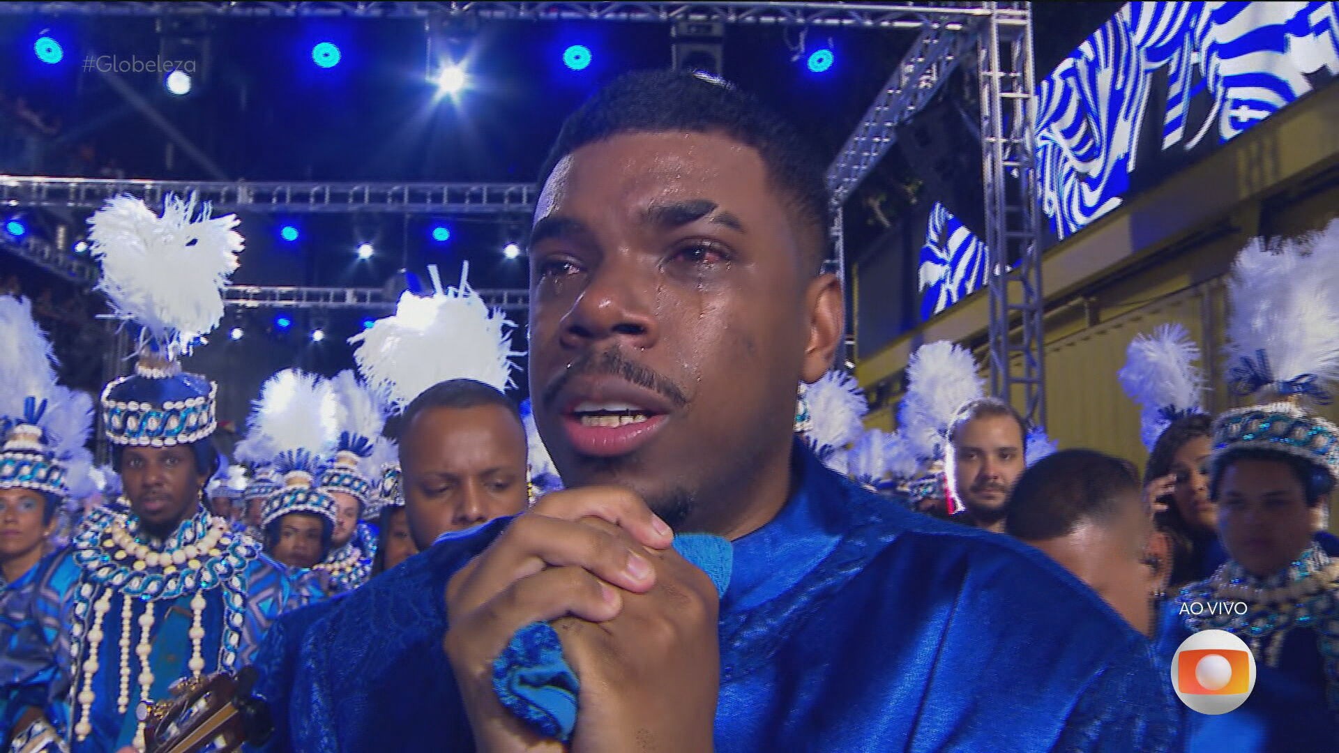 Filho de Gilsinho, intérprete da Portela que morreu em 2025, se emociona antes de desfile: 'Espiritualmente está aqui'