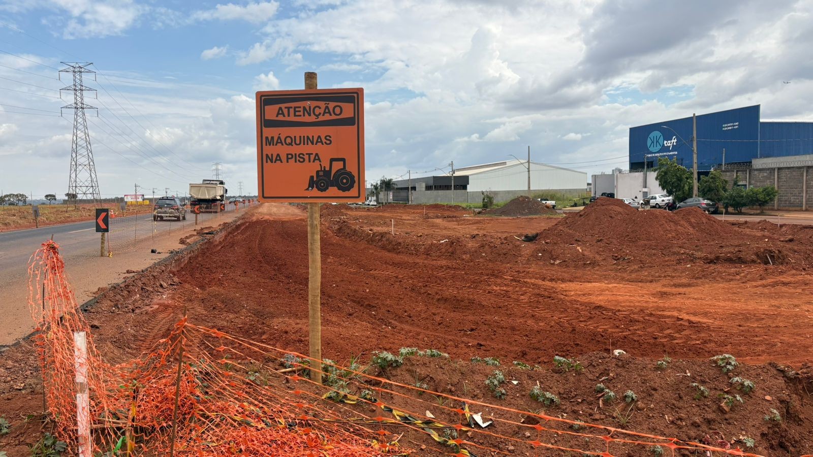 Pare e siga no Anel Viário Sul: obra altera trânsito próximo ao bairro São Jorge, em Uberlândia; entenda