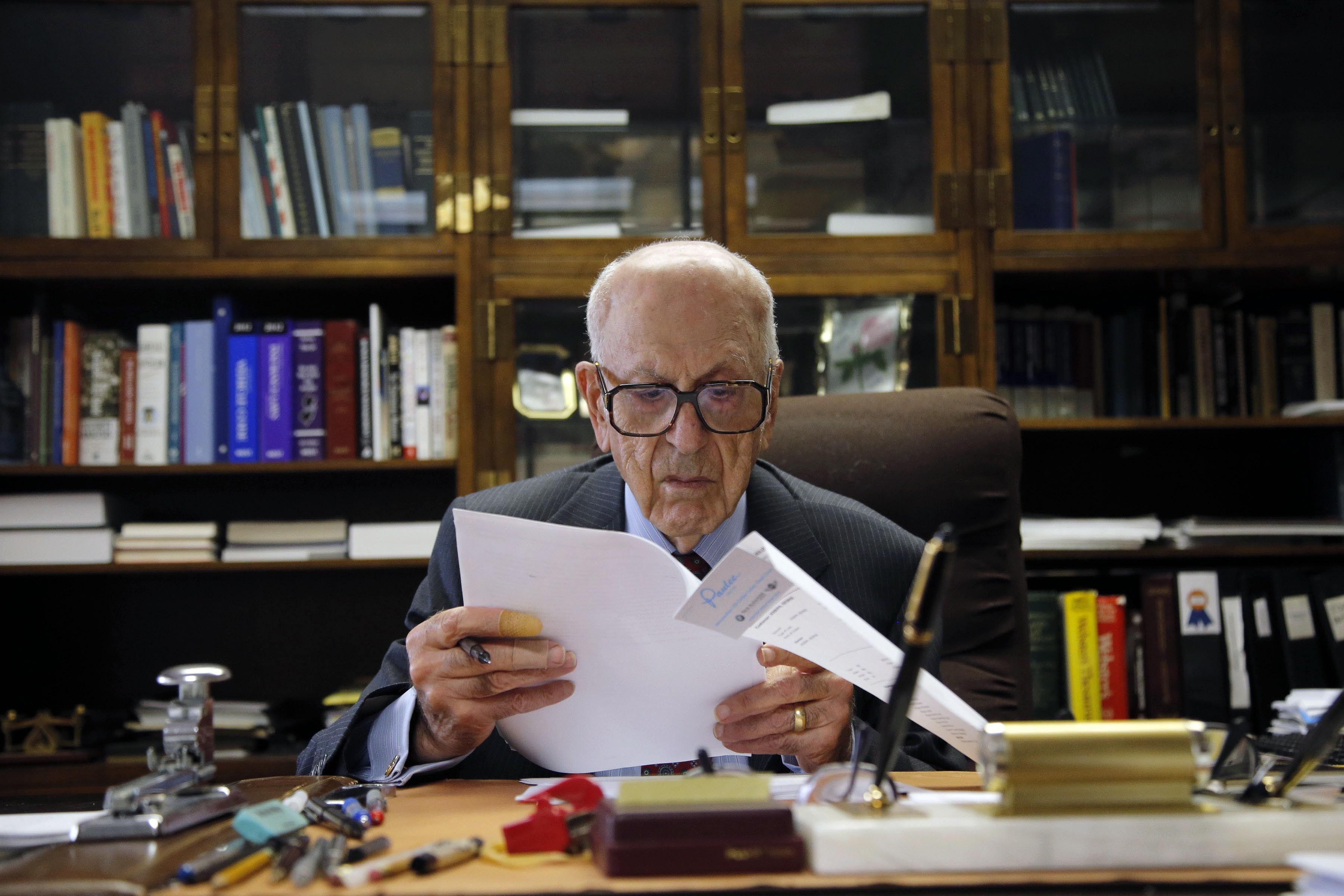Bilionários 90+: Descubra os Mais Velhos do Mundo em 2025!