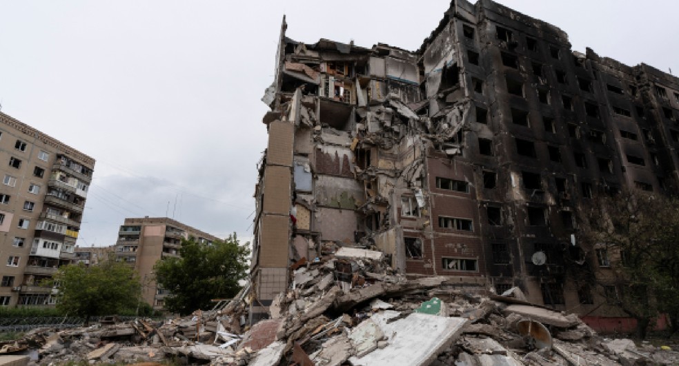 Prédio de apartamentos destruído em Druzhkivka, na Ucrânia, após ataque russo — Foto: Iryna Rybakova/Press Service of the 93rd Kholodnyi Yar Separate Mechanized Brigade of the Ukrainian Armed Forces/Handout via REUTERS
