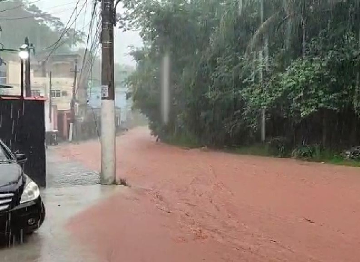 Chuva Forte Causa Alagamentos E Deslizamentos De Terra Em Barra Mansa Sul Do Rio E Costa Verde 