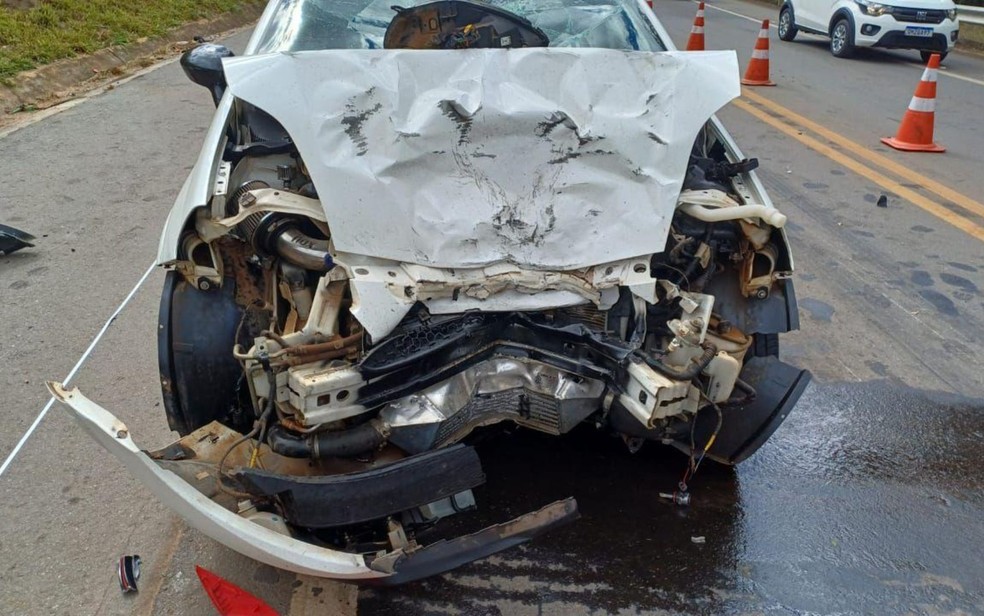 Acidente na BR-414, km 387, entre o Salto de Corumbá e Corumbá de Goiás, deixa um homem morto — Foto: Divulgação/Polícia Rodoviária Federal (PRF)
