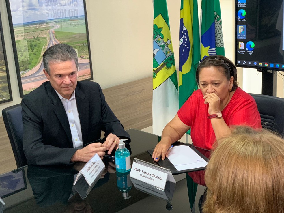 Ministro anuncia leilão do Terminal Pesqueiro de Natal — Foto: Gustavo Brendo/Inter TV Cabugi