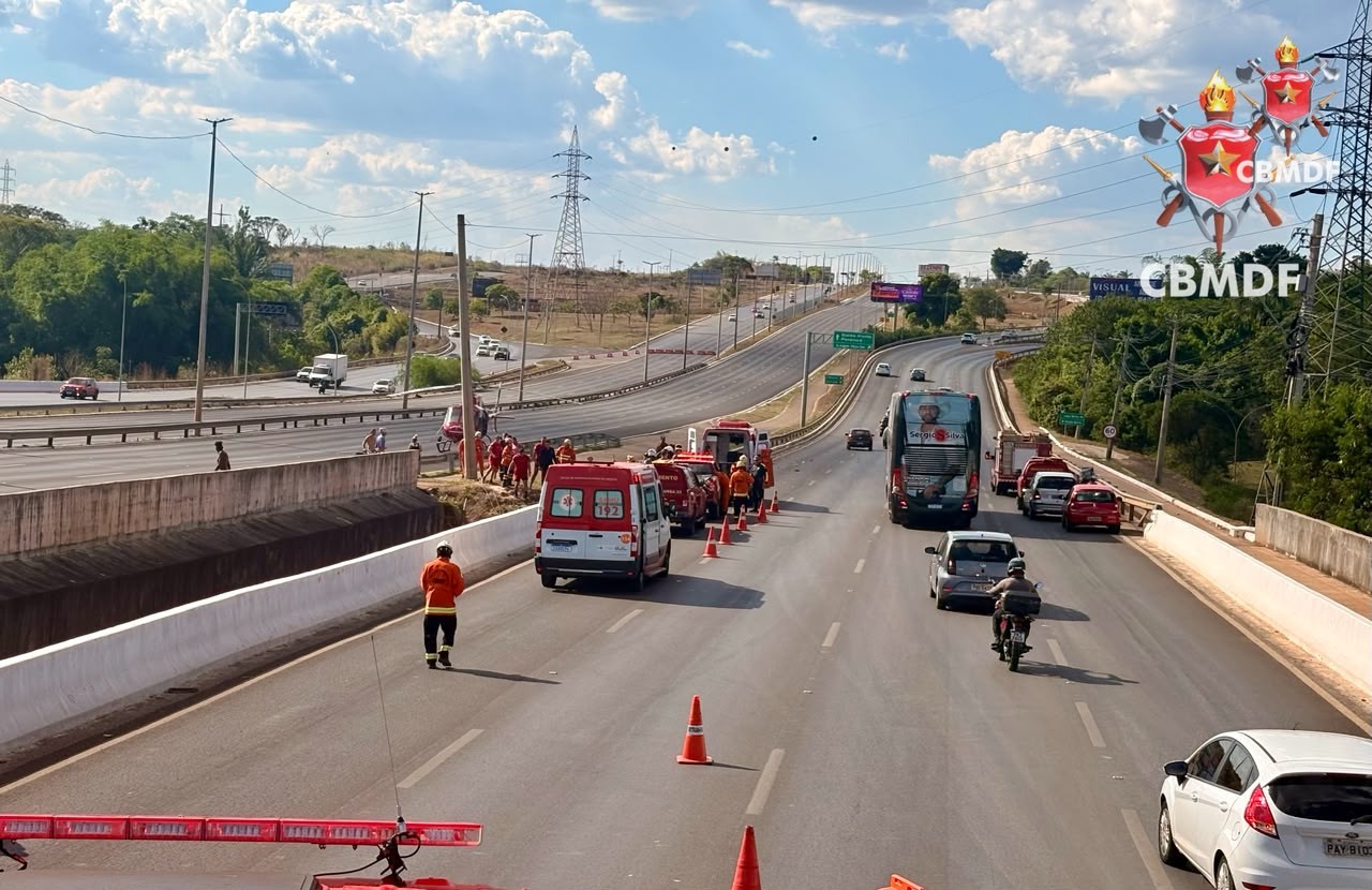Acidente na Ponte do Bragueto: Pai e Filho Caem no Lago Paranoá
