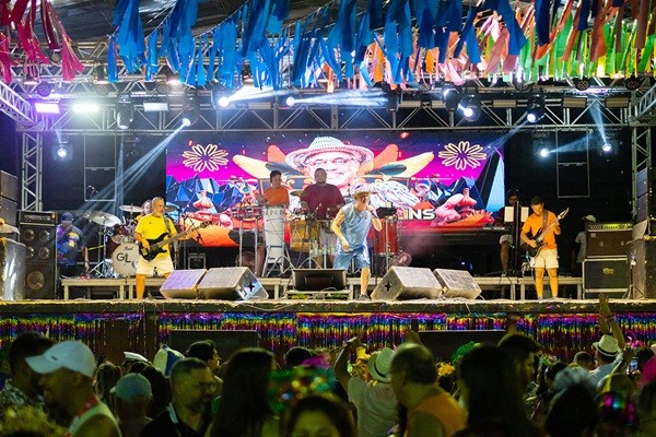 Ingressos solidários para o 2º Baile Municipal de Salgueiro já estão à venda