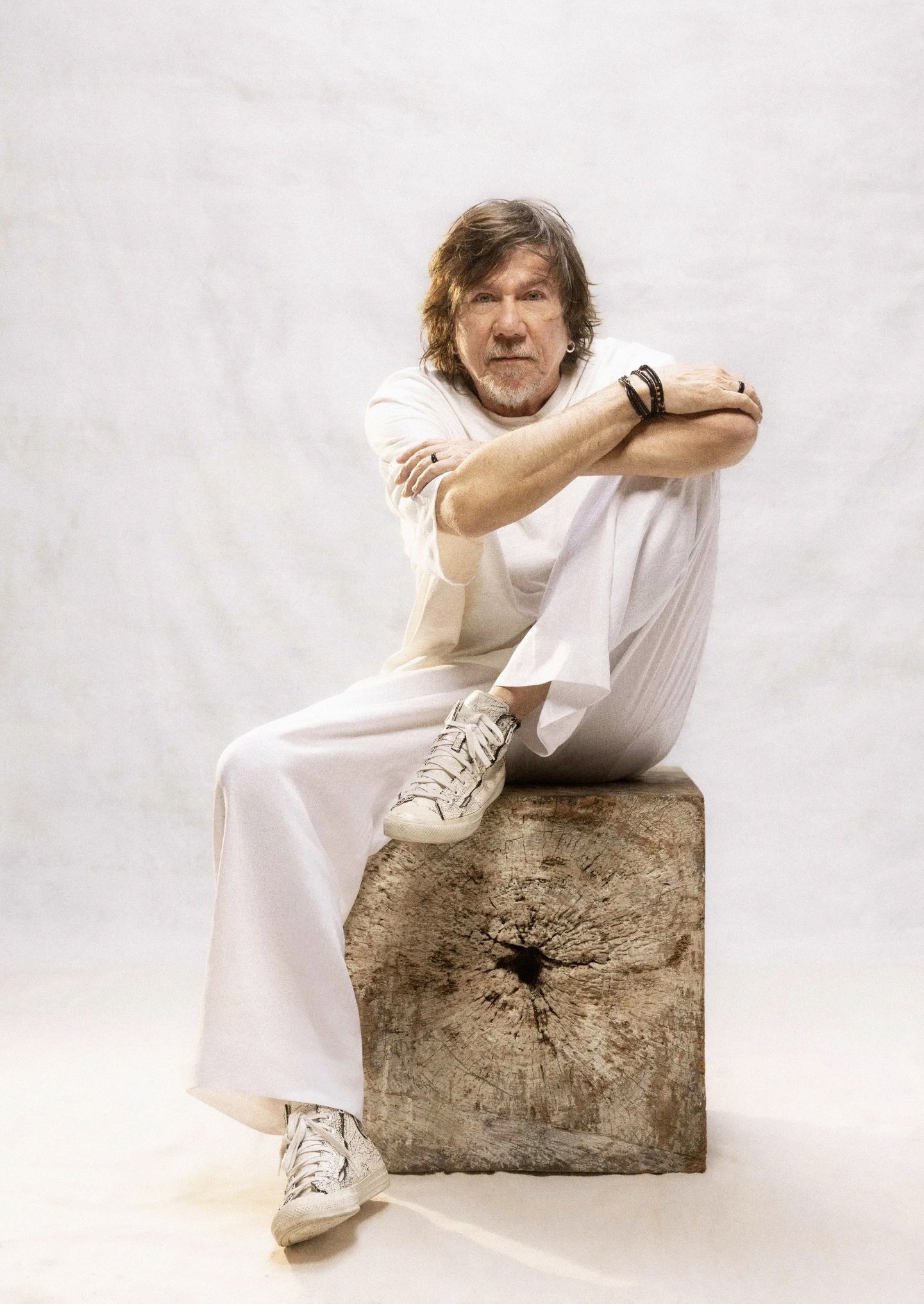 Lenine transita por Brasil e Argentina, de maio a setembro, com a turnê 'Eita'