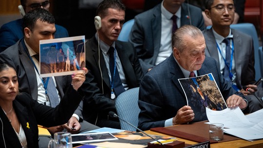 Conselho de Segurança da ONU diz que fome em Gaza é 'crise provocada pelo homem'; EUA vai contra - Em uma declaração conjunta, 14 países membros do conselho pediram um cessar-fogo imediato, a libertação dos reféns mantidos pelo Hamas e um aumento substancial de ajuda em Gaza.