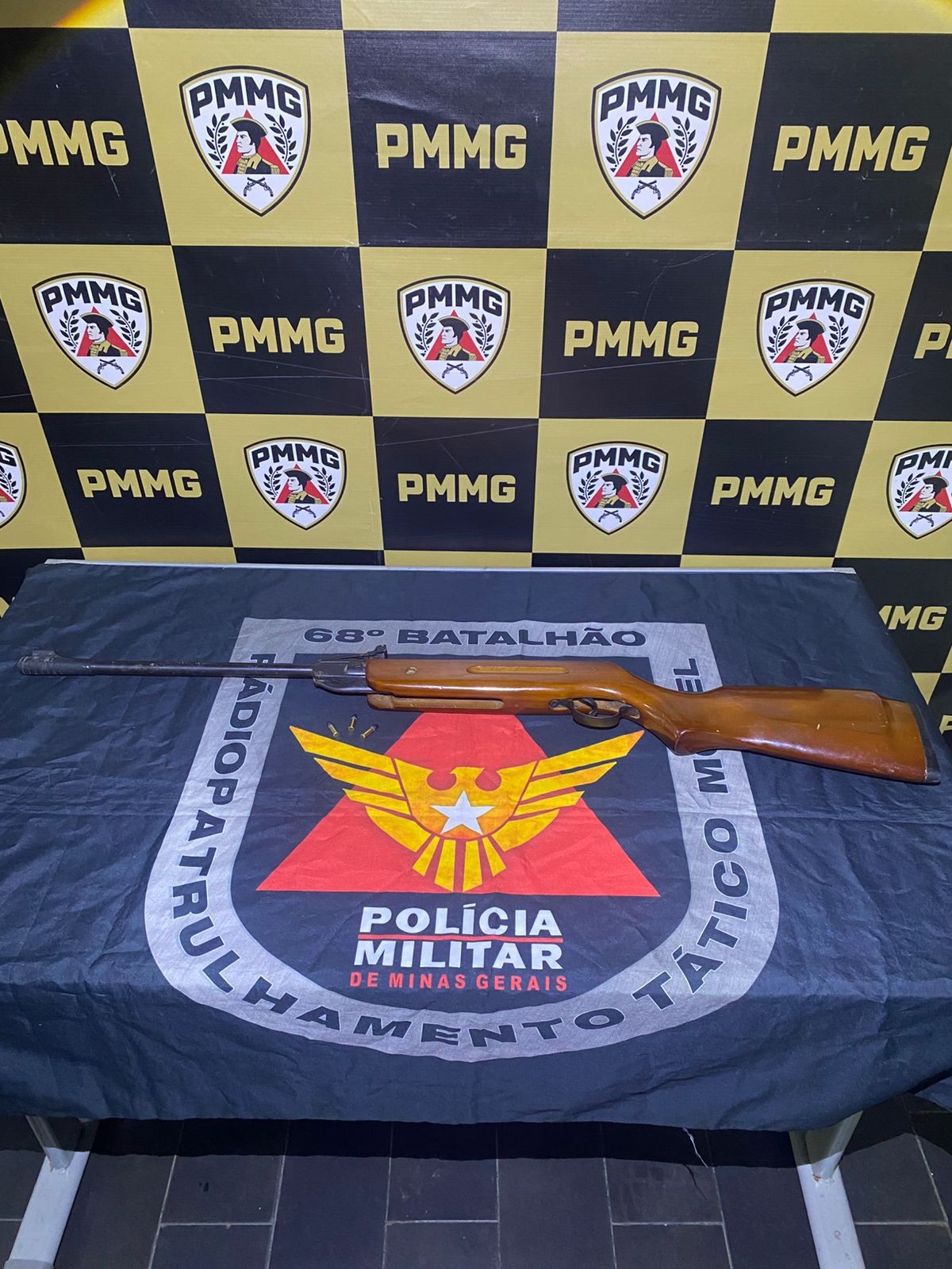 Homem é preso suspeito de matar atual namorado da ex em Leopoldina