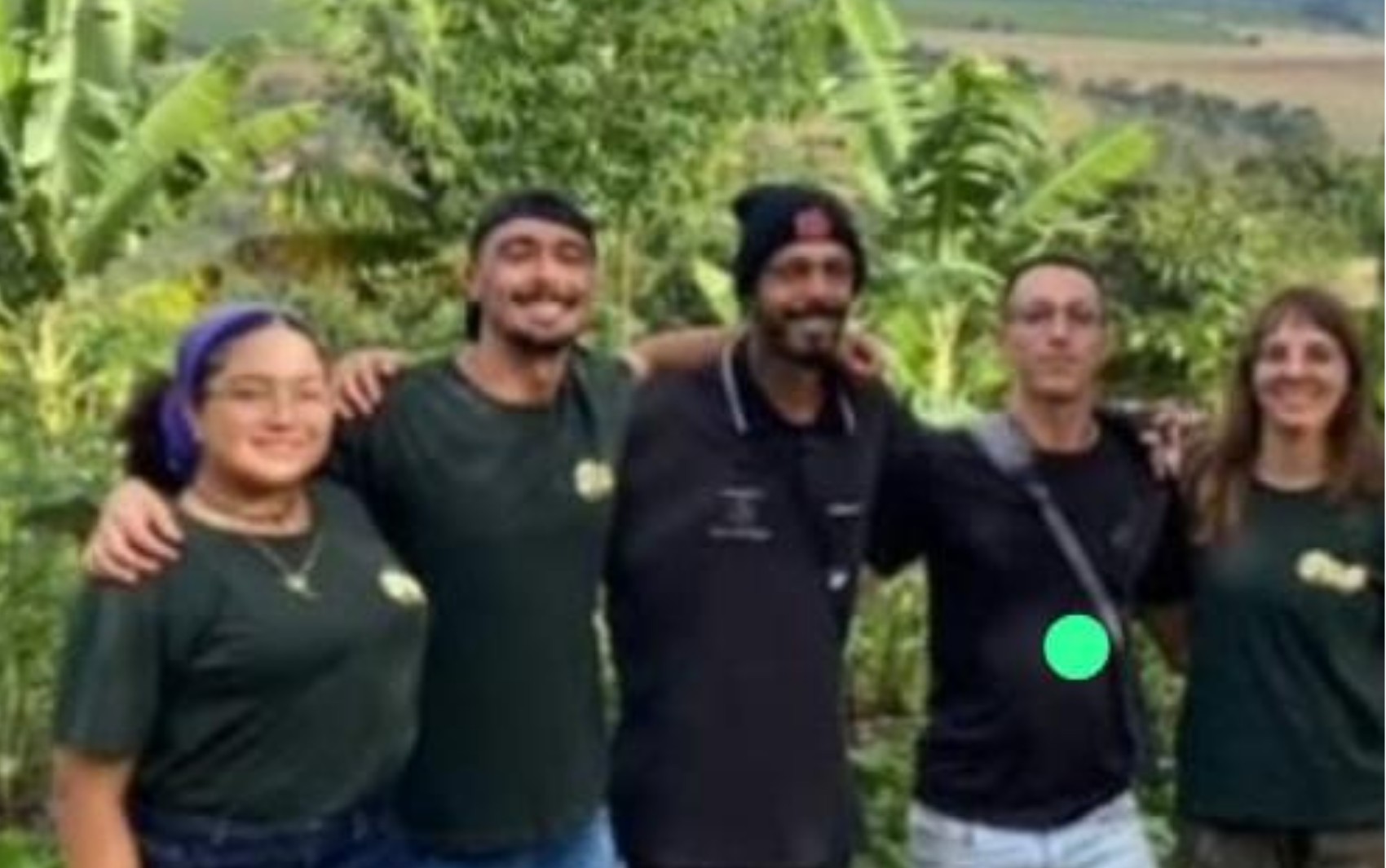 Antes de desaparecer em parque no interior de SP, jovem postou foto com amigos em rede social