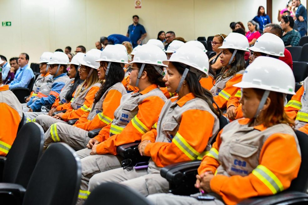 Em Belém, Equatorial forma 1ª turma de eletricistas mulheres | Pará | G1