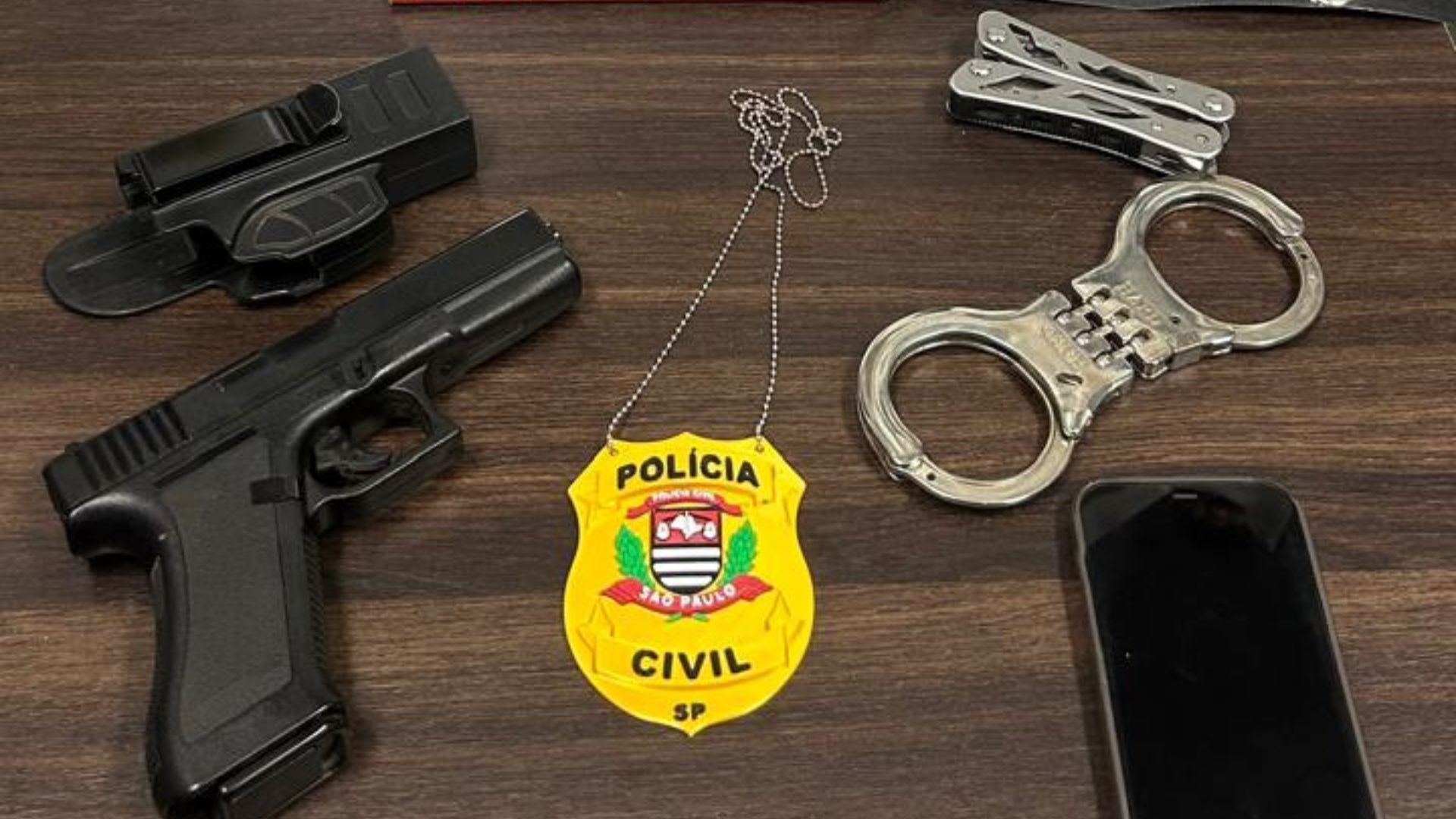 Homem é preso após se passar por policial civil e tentar fugir no interior de SP