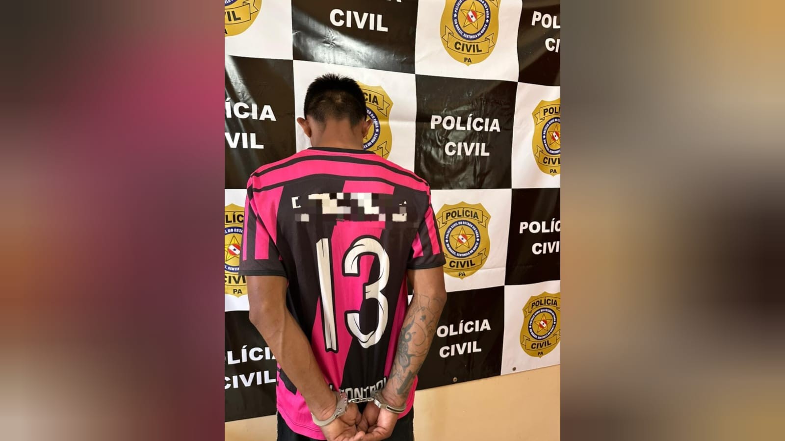 Homem é preso em flagrante por homicídio após briga durante torneio de pênaltis em Faro