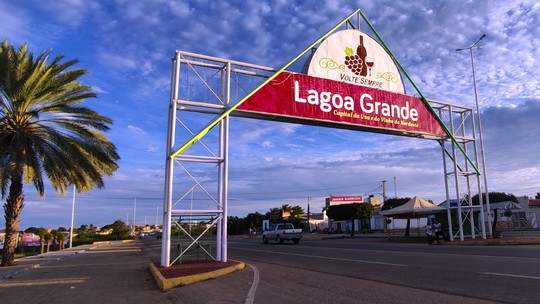 Prefeitura de Lagoa Grande suspende inscrição para concurso público 