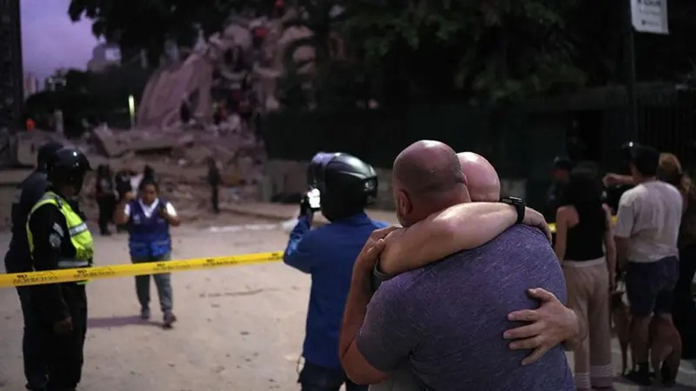 Dois terremotos sucessivos de forte magnitude causam desabamentos de prédios e danos na Venezuela
