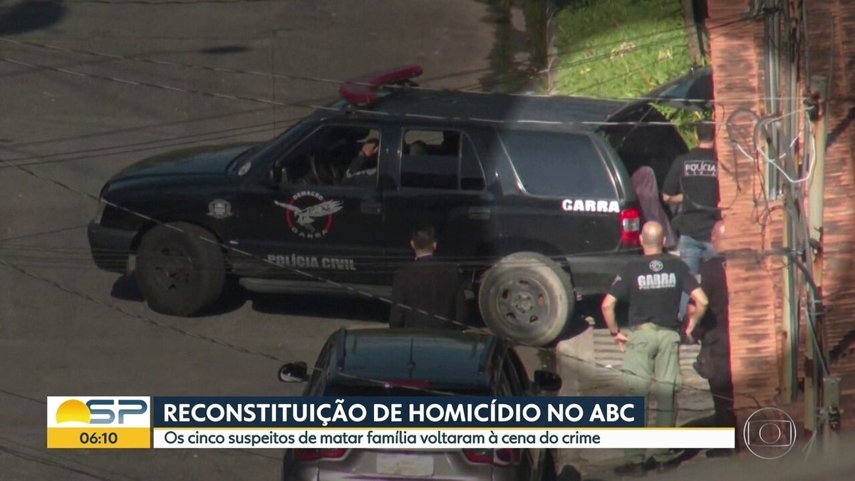 Polícia Faz Reconstituição De Crime Que Matou Família No Abc São