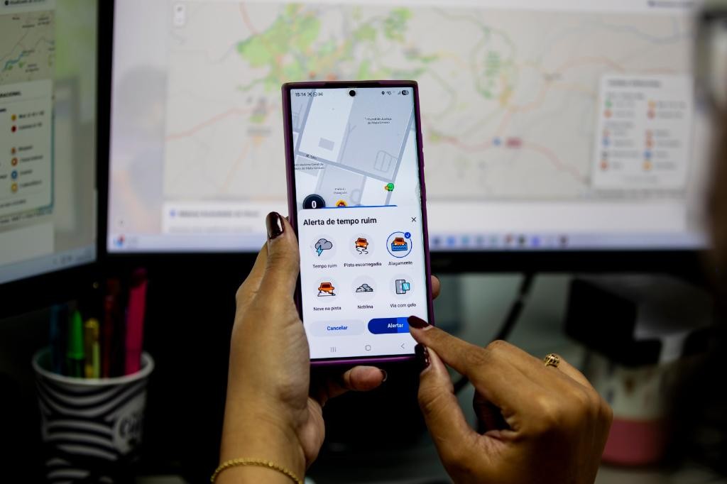Defesa Civil e app de rotas por GPS orientam motoristas sobre áreas alagadas pela chuva em MT