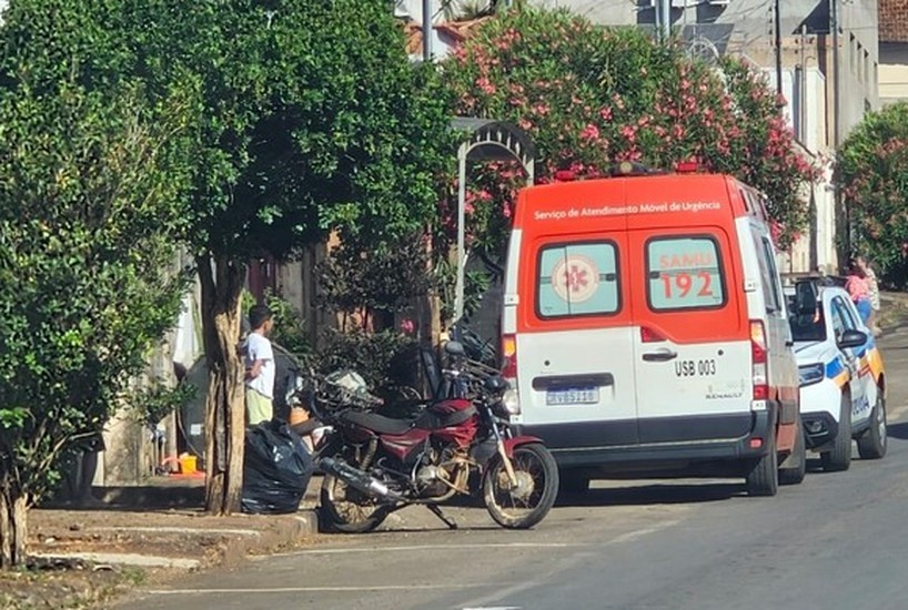 Mãe joga água fervente com macarrão instantâneo para impedir que filha saia de casa em MG