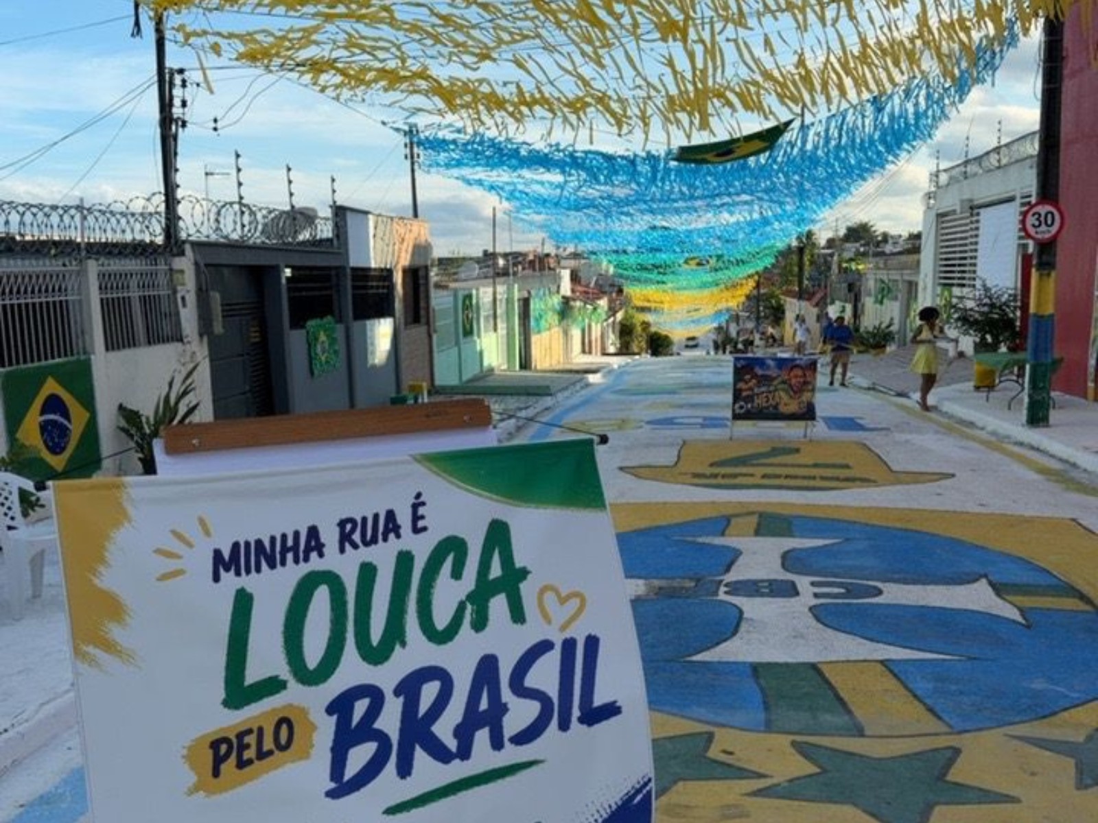 Rua com 540 metros de decoração vence concurso da Copa do Mundo em Rio Branco
