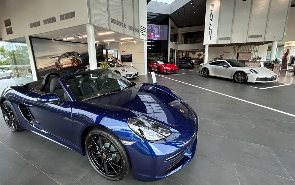 Loja que vende a marca Porsche em Goiânia, Goiás — Foto: Michel Gomes/g1 Goiás