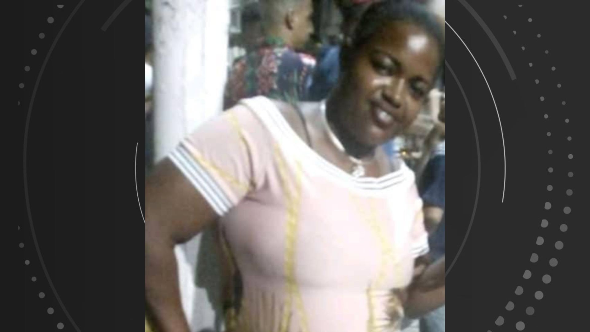 Mulher é morta a facada em Vitória; suspeito detido diz à PM que dívida de R$ 70 motivou crime