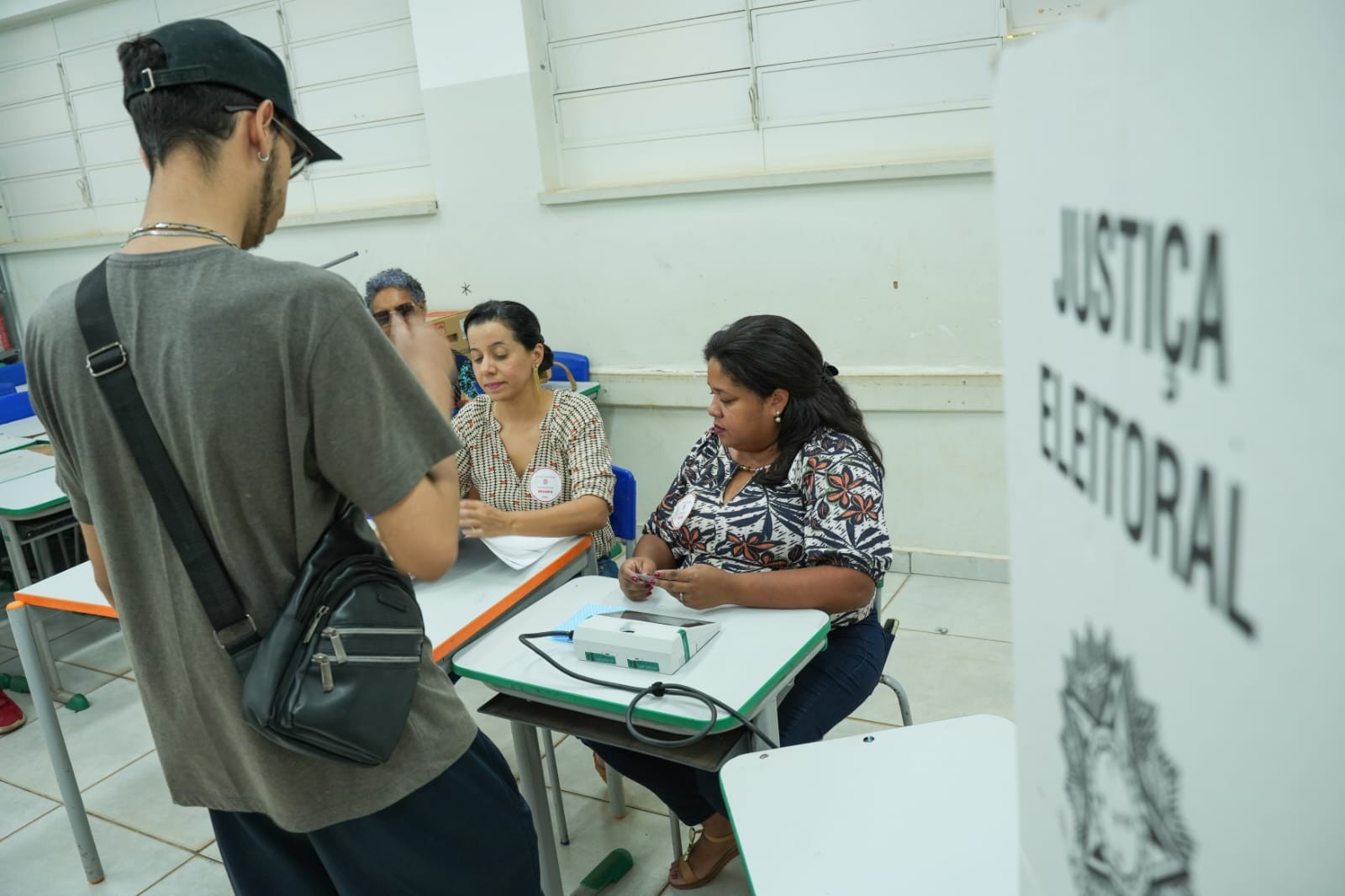 Eleições 2026: 1,4 milhão de eleitores votam para presidente, governador, senadores e deputados em São Carlos e região