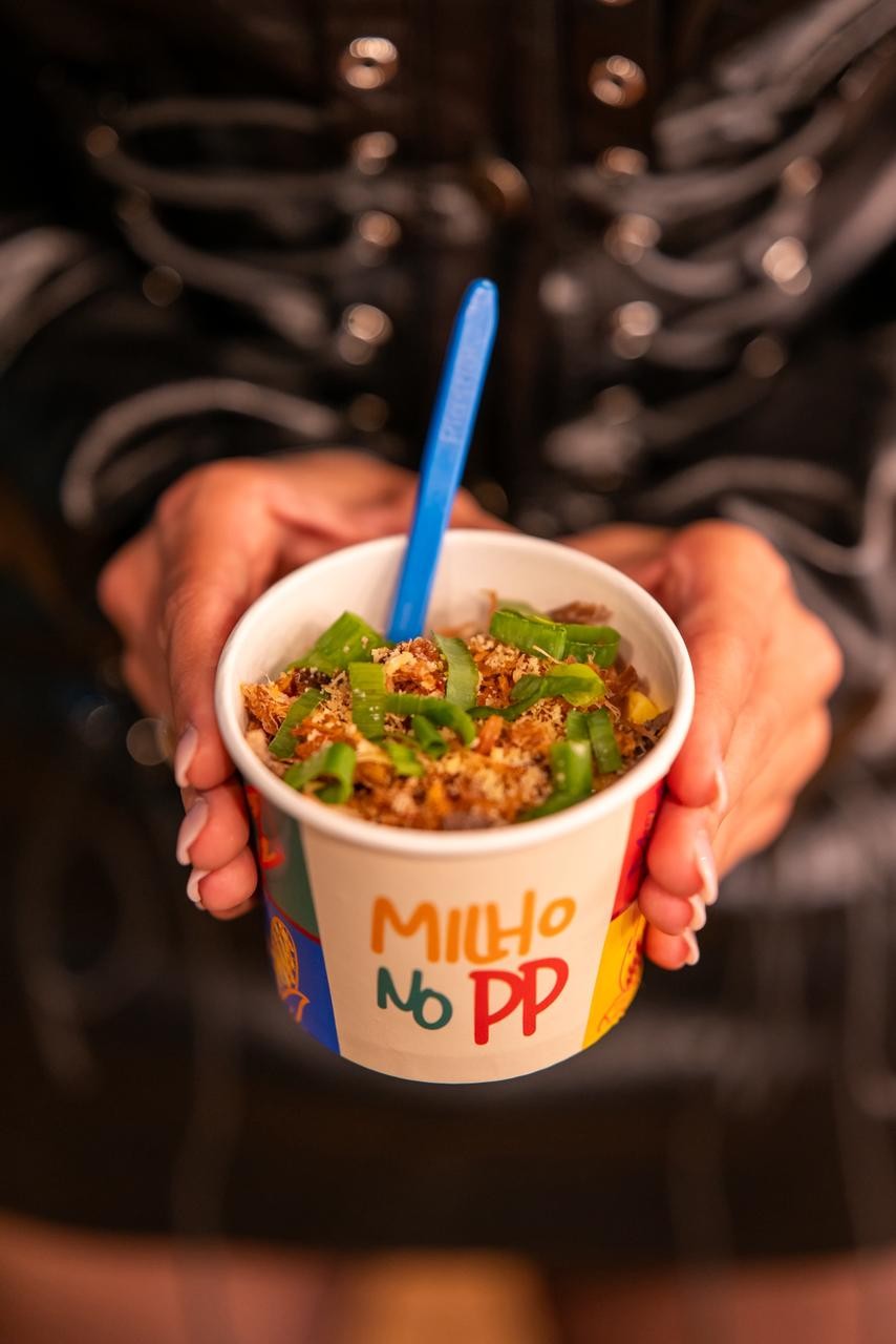 Com proposta de resgatar tradição das comidas típicas, milho gourmet ganha fama no Parque do Povo, em Campina Grande
