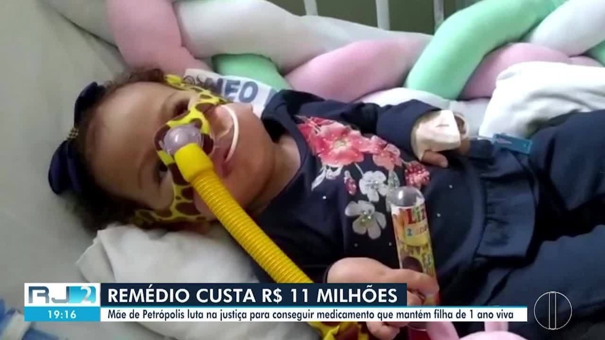 Família luta para conseguir remédio de R$ 35 mil para bebê com