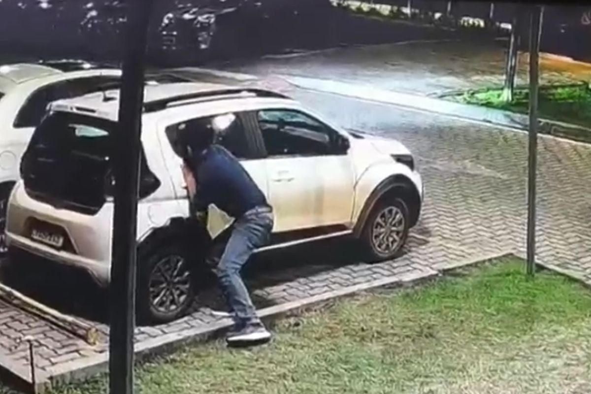 Homem é preso suspeito de furtar objetos de dentro de carros em BH