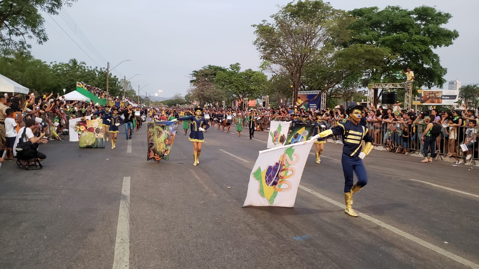 Aniversário de 36 anos de Palmas terá corte do bolo e desfile cívico-militar; confira programação