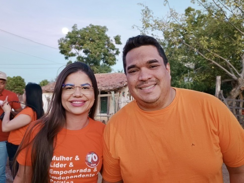 Galego de Nanai e Fernanda Torres, prefeito e vice-prefeita de Cabrobó — Foto: Divulgação