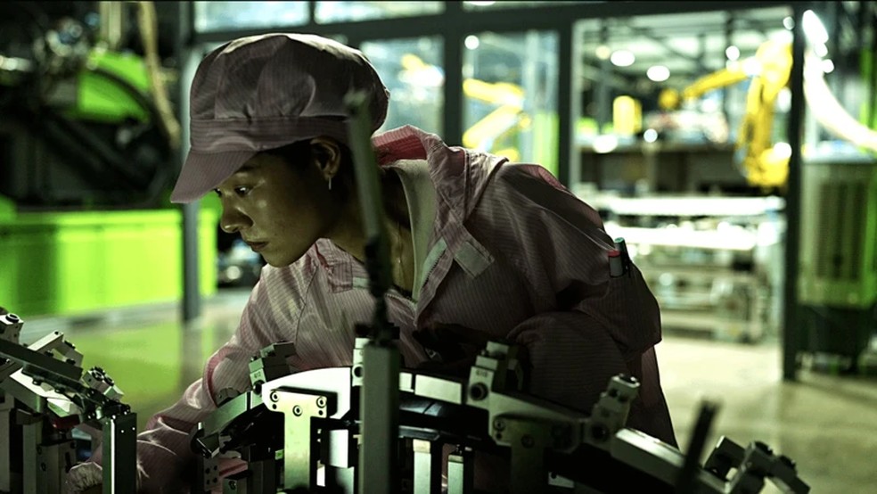 A inovação chinesa está impulsionando as fábricas do país mais rápido do que o esperado — Foto: BBC