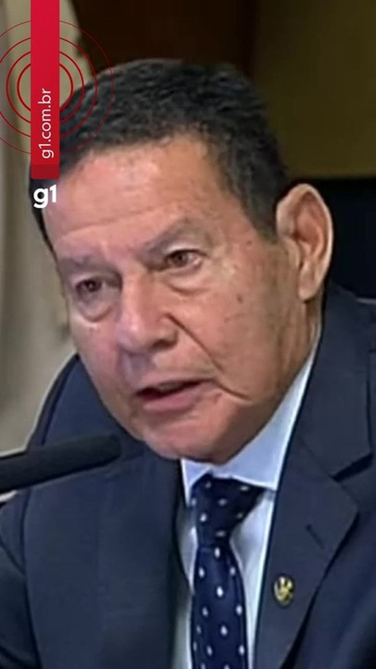 Mourão diz que Trump não deveria 'meter o bedelho' na situação de Bolsonaro